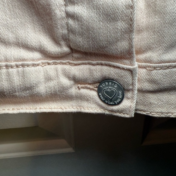 Torrid Light Pink Trucker Denim Jacket NWT Size 3X 22/24 Button Pockets Preppy - Picture 6 of 9